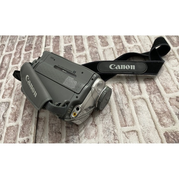 CANON ES50 8MM VIDEO  Camcorder 500X Untested No Charger With Battery - Picture 1 of 10